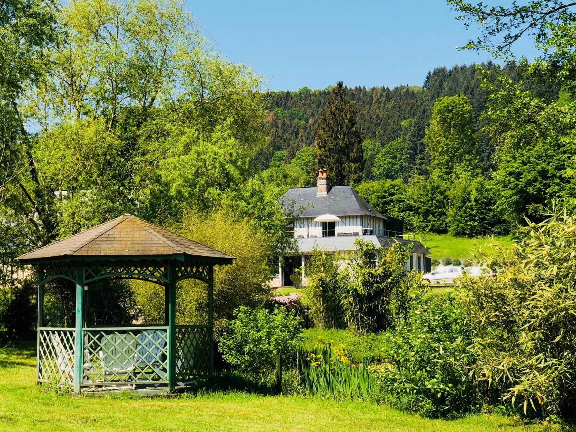Bed and Breakfast Domaine Le Hetrey Toutainville Exterior foto